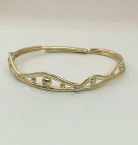 gold diamond bangle bracelet