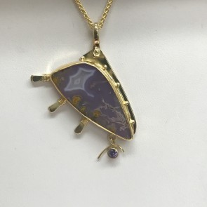 LunaAgate-purple-sapphire-pendant