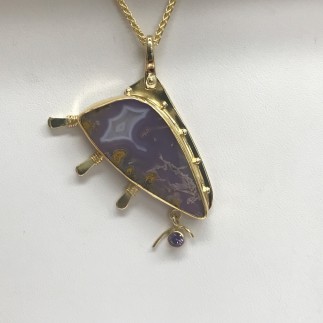 LunaAgate-purple-sapphire-pendant