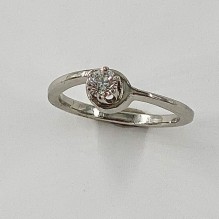 Platinum Diamond Solitaire Ring