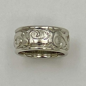 950 platinum scroll and leaf design wedding band 8mm wide