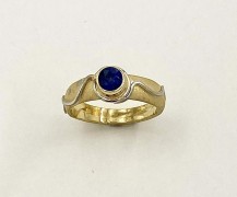 Frosty Gold and Sapphire Ring with Blue Sapphire Frosty Gold and Sapphire Ring with Blue Sapphire