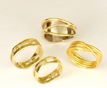 18k and 22k gold wedding bands