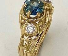 Montana Sapphire Wirey Ring with Diamond Accents Side View