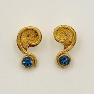 22k gold dust earrings with an 18k post. These earrings are completely solder free except for the post. 1.46 TW (H) aquamarines. 1 inch long.