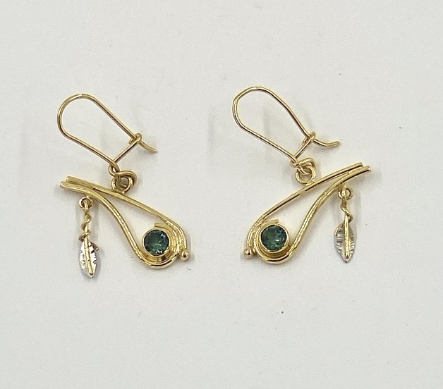 Montana Sapphire Swing Earrings