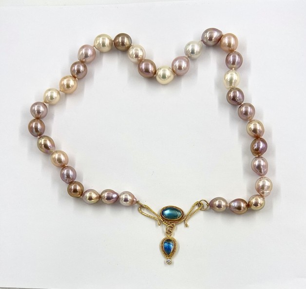 Freshwater Pearls with Rainbow Moonstone and Diamond Clasp