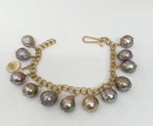 22k Handmade Chain Bracelet with South Sea Pearls 22k Handmade Chain Bracelet with South Sea Pearls