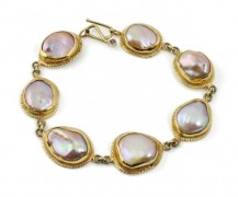 22k and 18k gold bracelet with Chinese freshwater keshi pearls